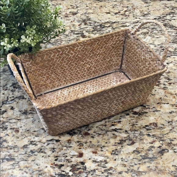 Other - Basket with Handles